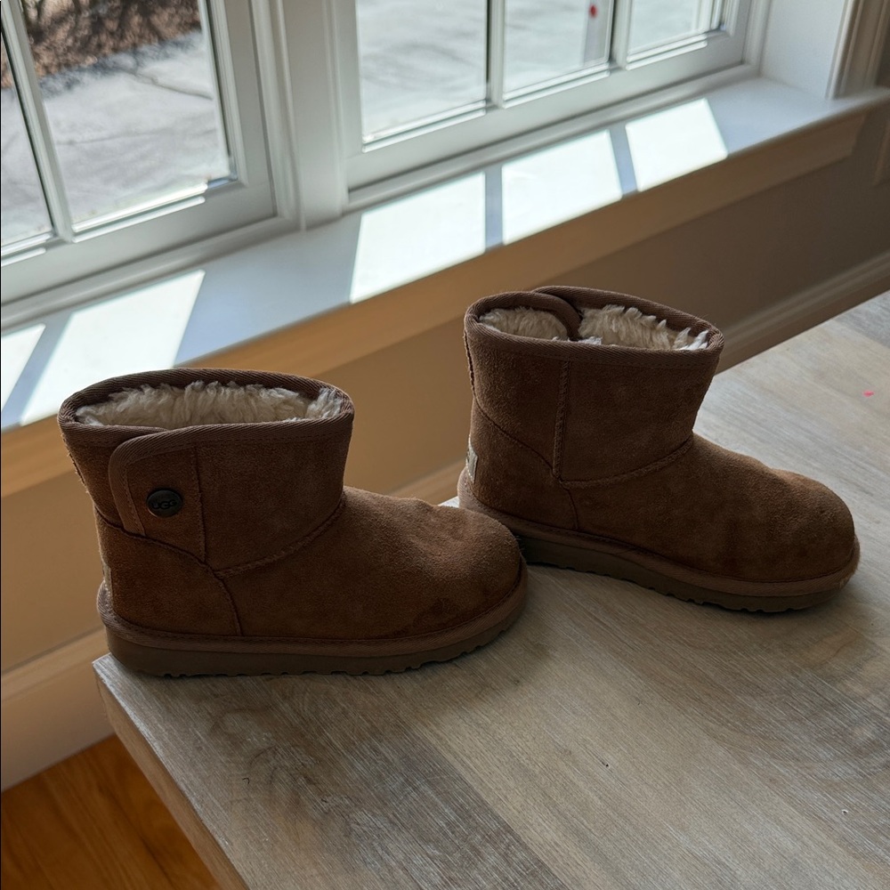Kids UGG Chestnut Brown Boots